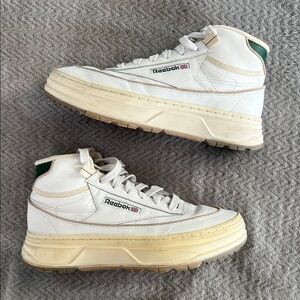 Reebok Women's High Top Platform Off White Leather Retro Sneakers Size 8.5